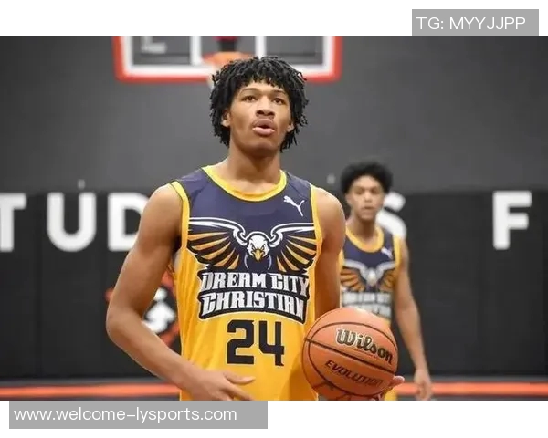 夏普的篮球世界：只专注篮筐的单打独斗如同游戏中失去传球键的困境